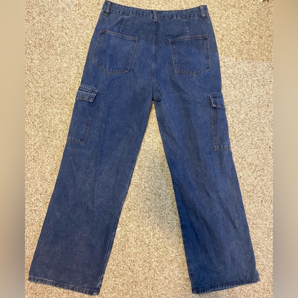 Alessia Solid Cargo Jeans - Picture 1 of 2